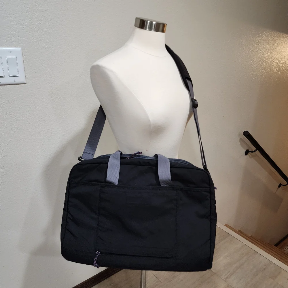 Patagonia Padded Messenger Bag Laptop Carrier Travel Bag Nylon Shoulder Strap